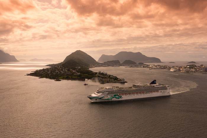NCL, Norwegian Jade, Norway Aerial Exterior ©Danny Lehman.jpg